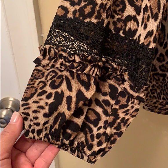 Le Gali leopard blouse Huge Fall Trend!!! - Picture 2 of 4